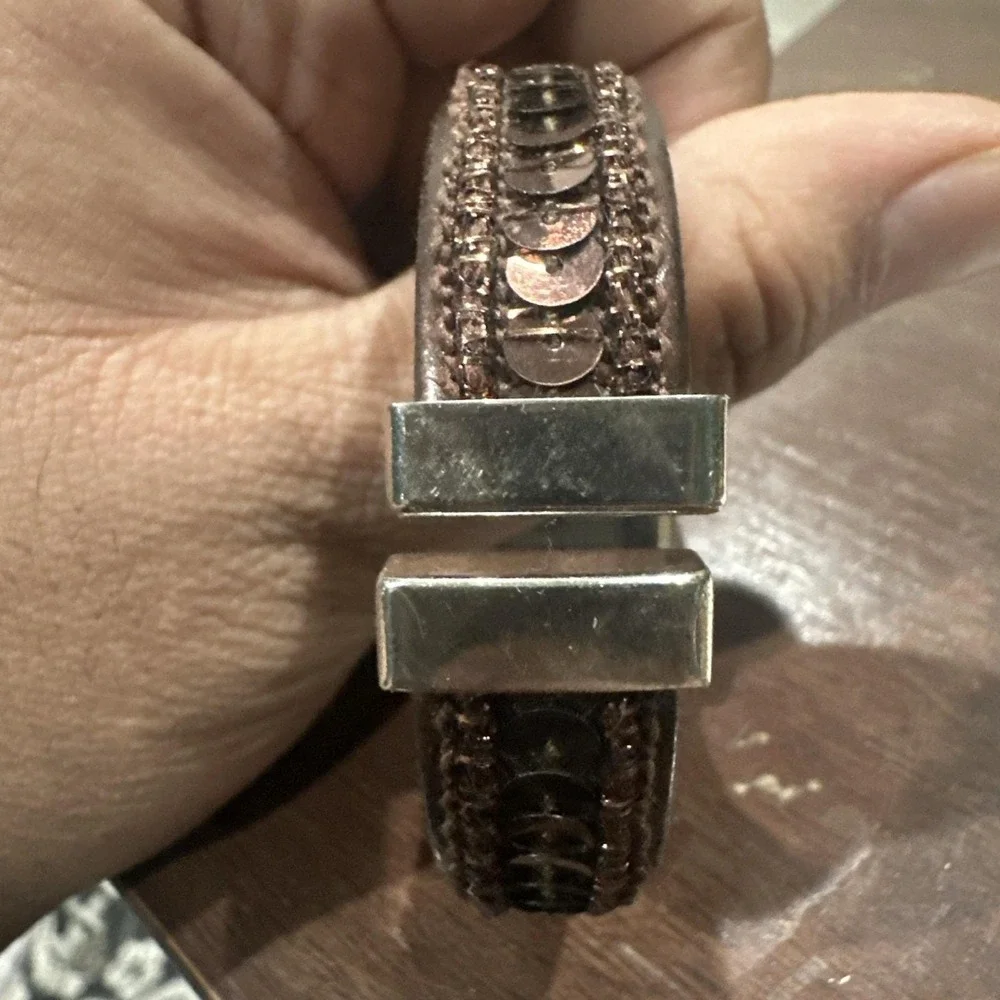 Working GENEVA Elite Watch Womens Silver Square 27mm Brown Fancy Cuff Band Fit 6